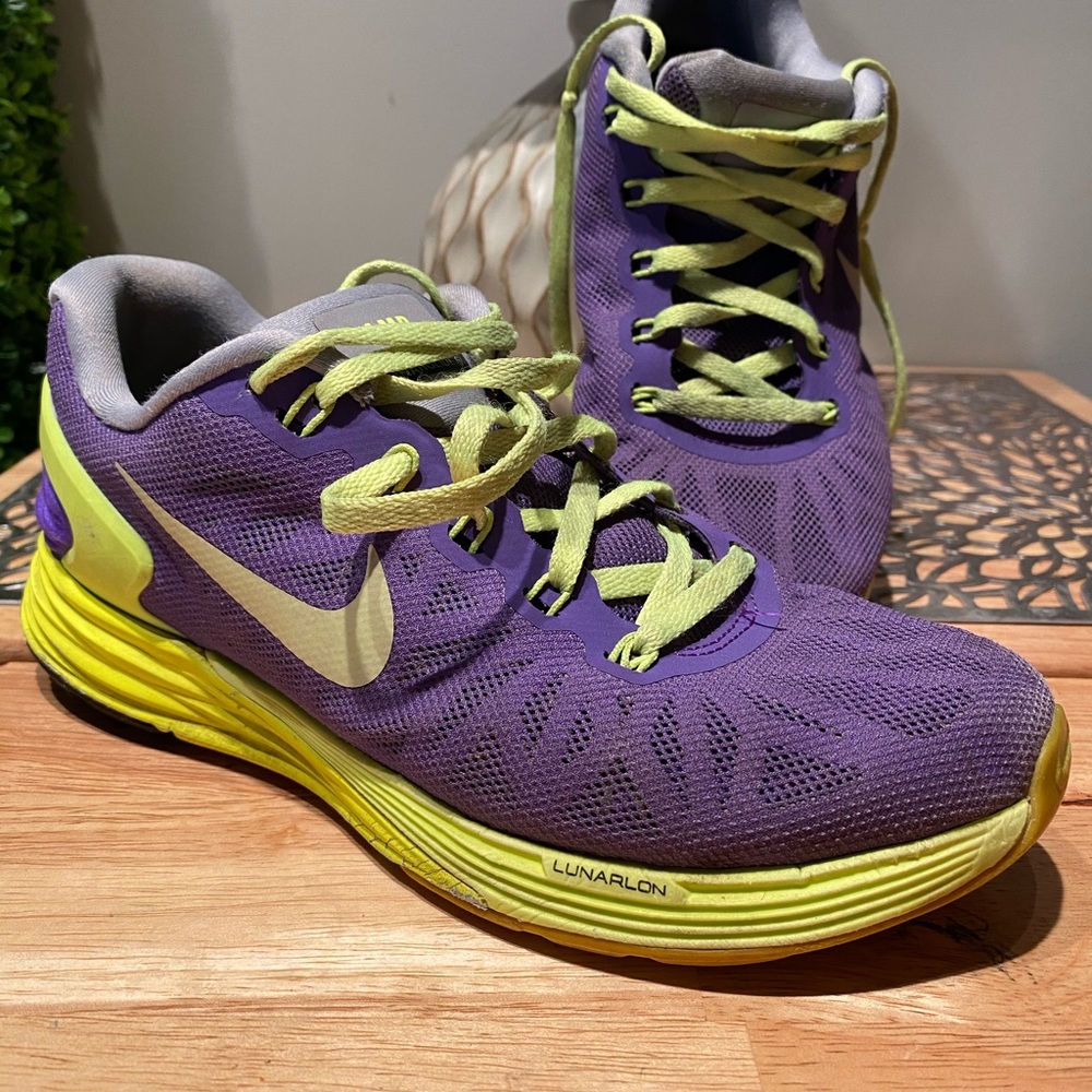 Nike Lunar glide Running shoe  women’s size 5.5